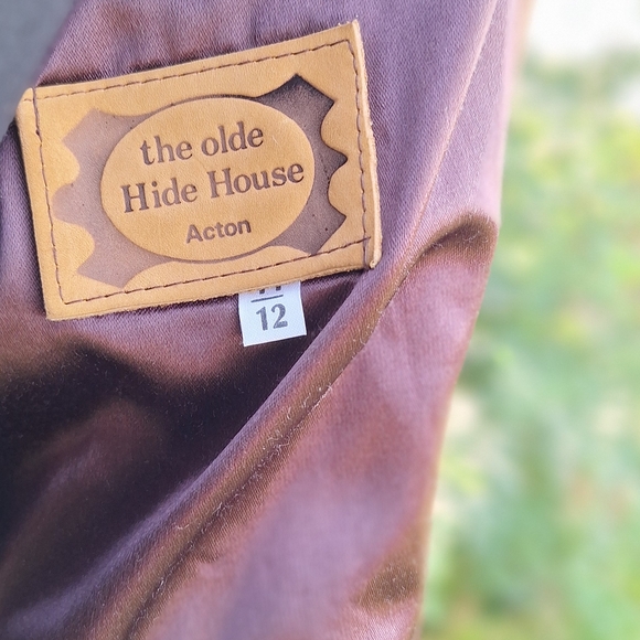 (12) Vintage Suede Leather Western Tassle Jacket from The Olde Hide House (90's) - Picture 10 of 13